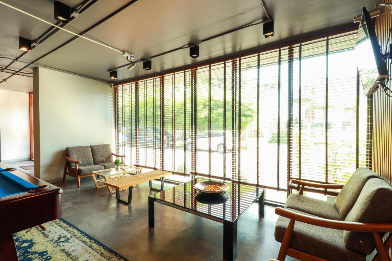 Oyo 150 3Q Chiangmai Residence Chiang Mai Buitenkant foto
